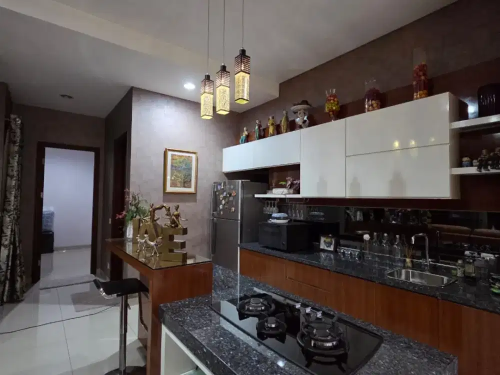 JUAL RUMAH FULL FURNISHED DE PARK BSD