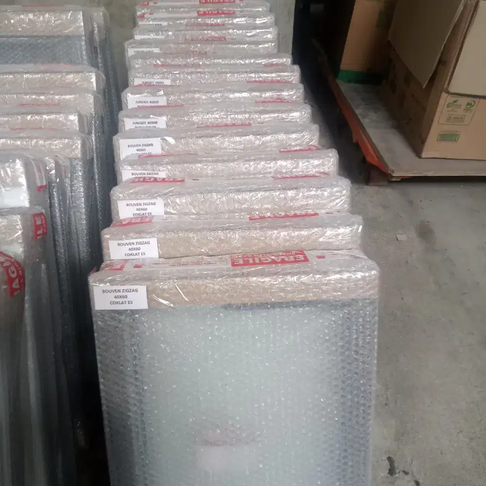 Menerima rakitan dan pasang almunium