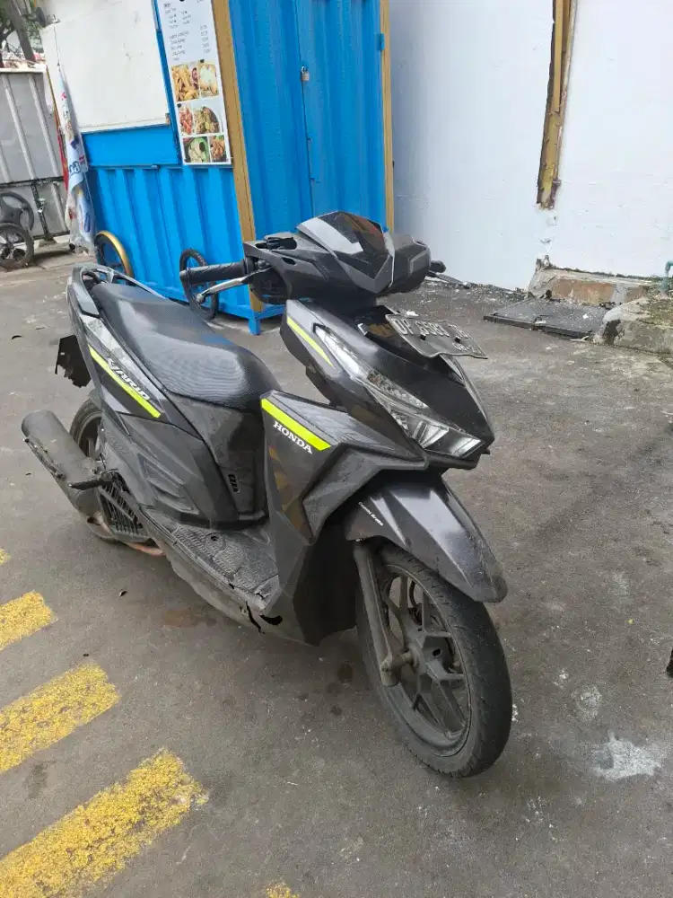Vario 125 led  iss 2015