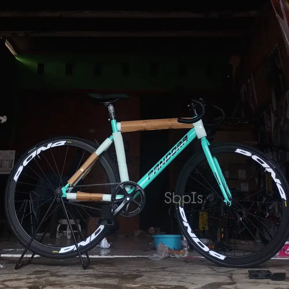 Sepeda fixie Pandora bukan Polygon, Pacific, thrill, element