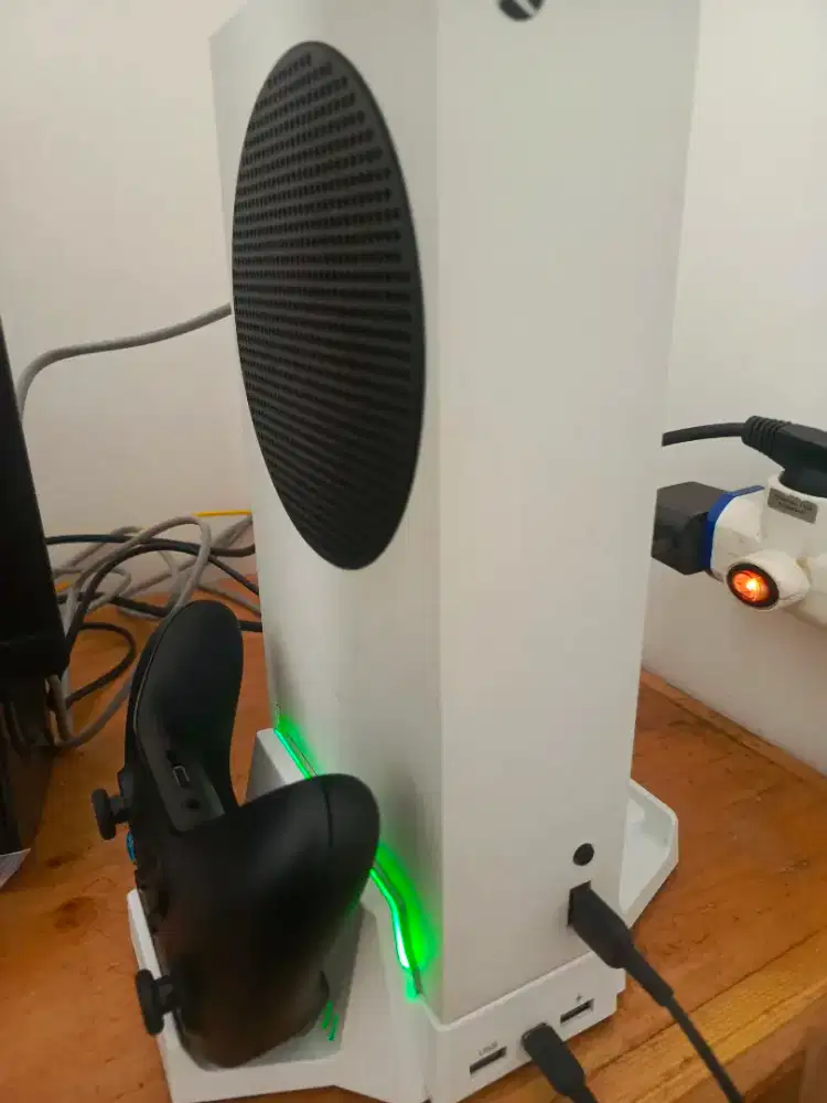 Xbox series s + game