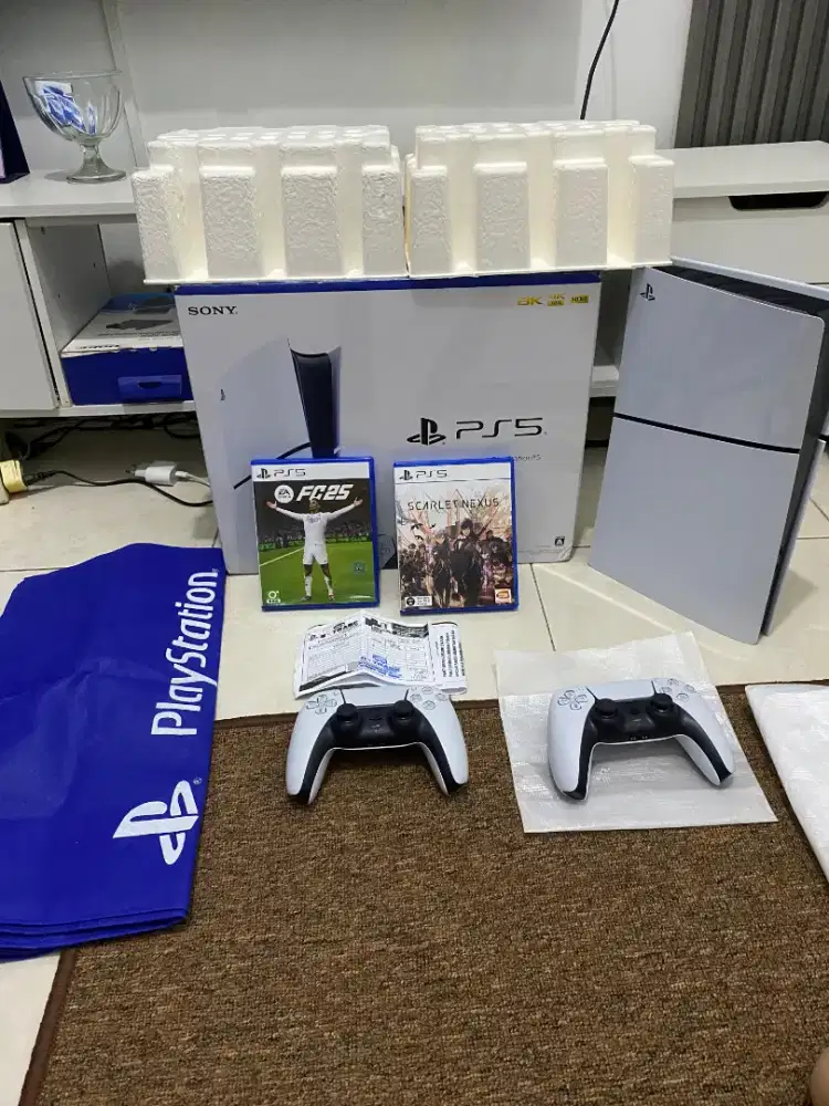 PS5 SLIM DISK PEMAKAIAN BARU 4BULAN