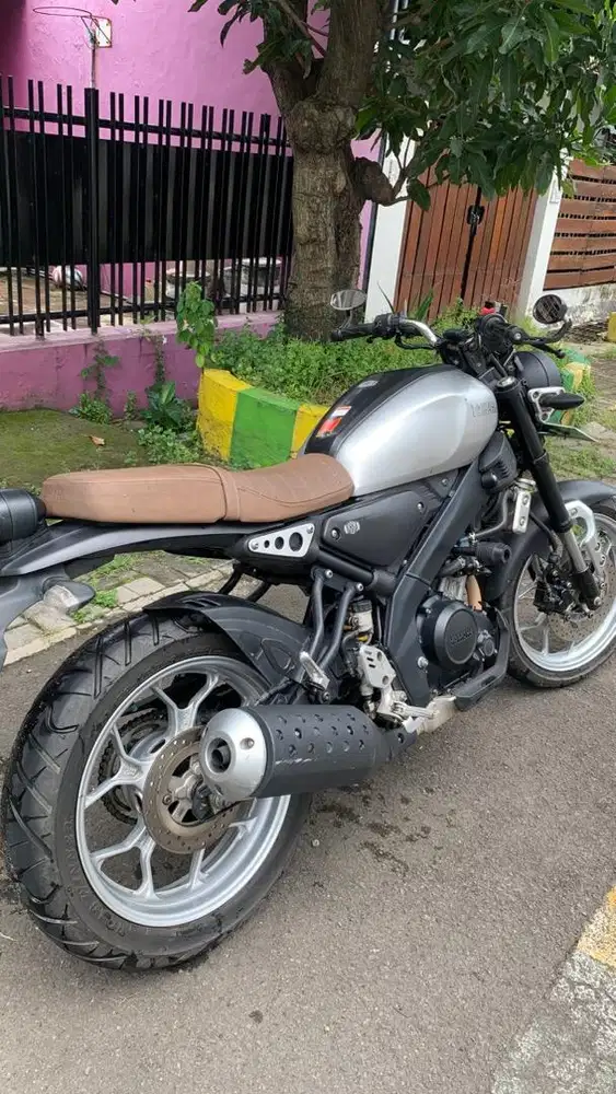 Yamaha XSR 155 Silver 2020