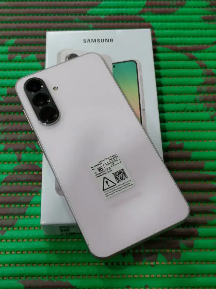 Samsung a56 5g 8/256 gb pink