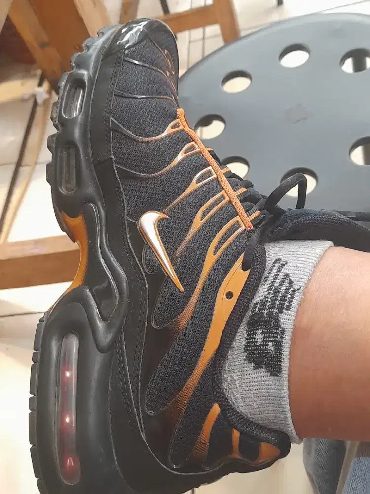 Nike Air Max Plus Dark Obsidian Monarch (kode FN6949-400) Size 43