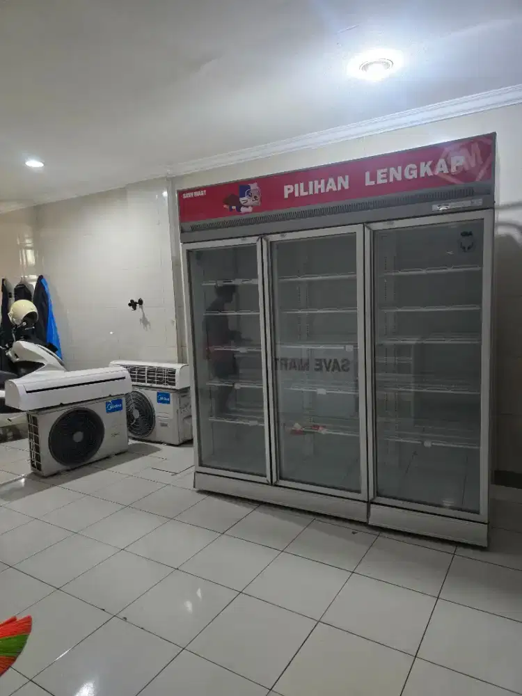 Dijual Showcase GEA Expo-1900 IC (3 pintu) & AC Midea 2PK (2 unit)