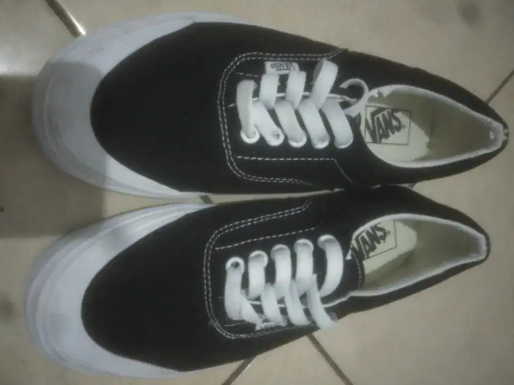 Vans Authentic Half Moon