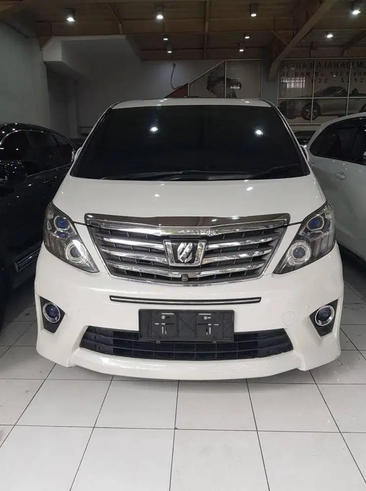 TOYOTA ALPHARD 2.4 PREMIUM SOUND AT 2013