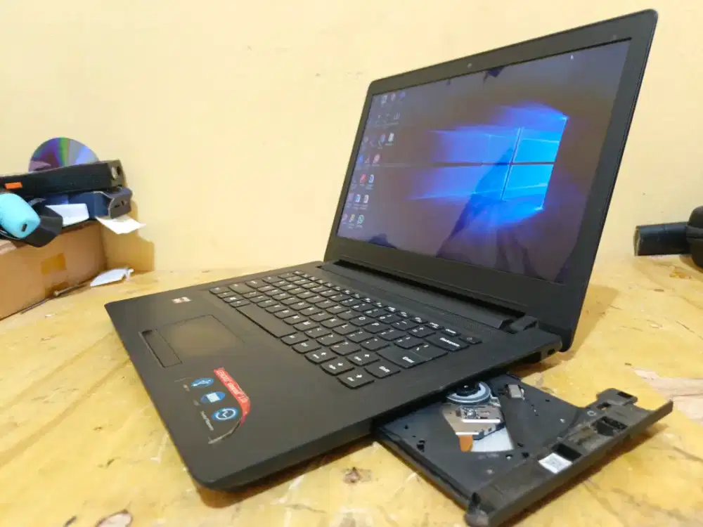 Laptop Lenovo 110-14AST Amd A9 Gen 9 Ram 4Gb Hdd 1TB Vga Amd Radeon R5