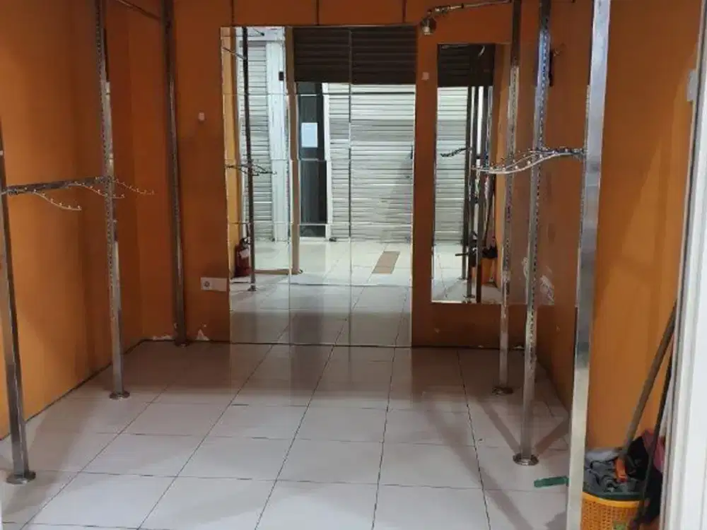 Unit Toko di Royal Plaza dekat Cito, Sutos, Ketintang, Wonocolo (LLZ)