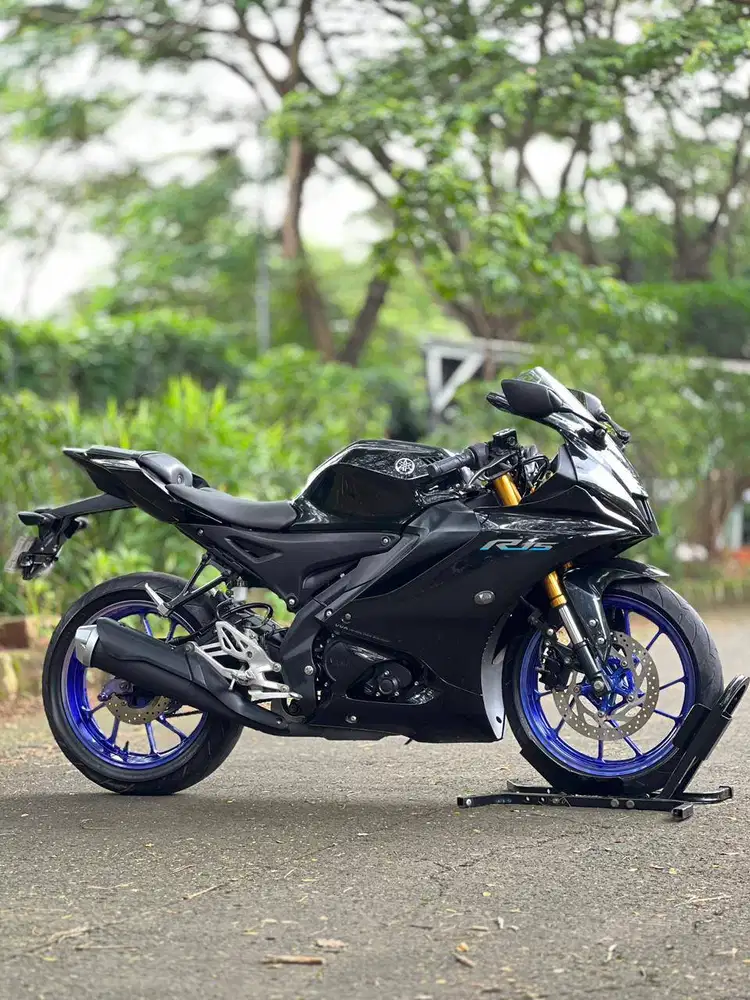 YAMAHA YZF R15 V4 2022 HITAM KM RENDAH PAJAK ON FULL MULUS