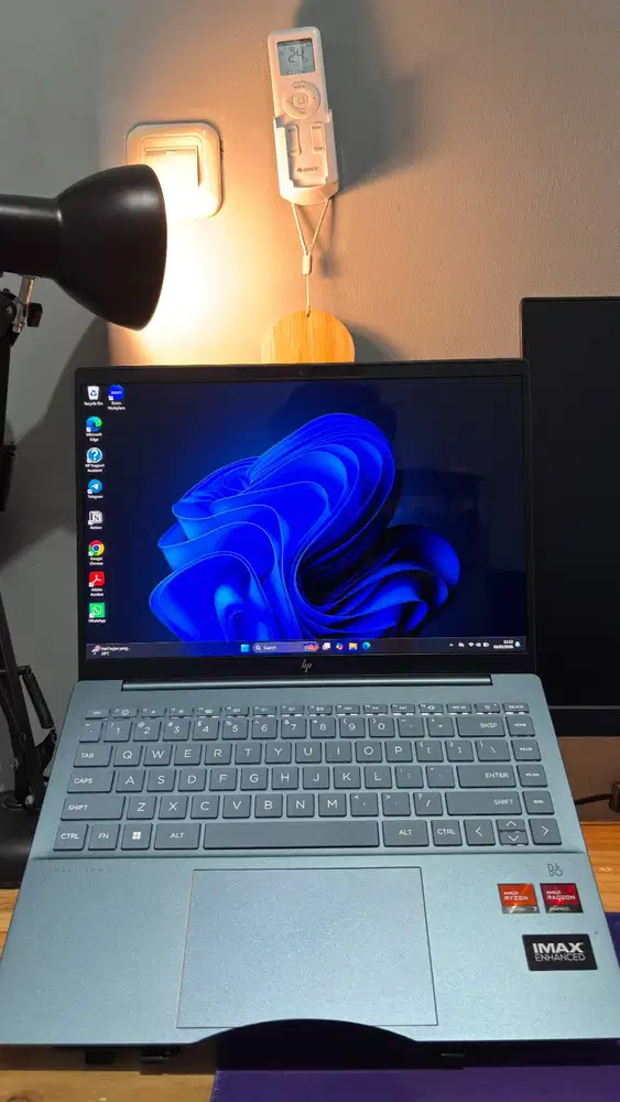 HP Pavilion Plus OLED Ryzen 7 7840U 16 GB RAM 1 TB SSD