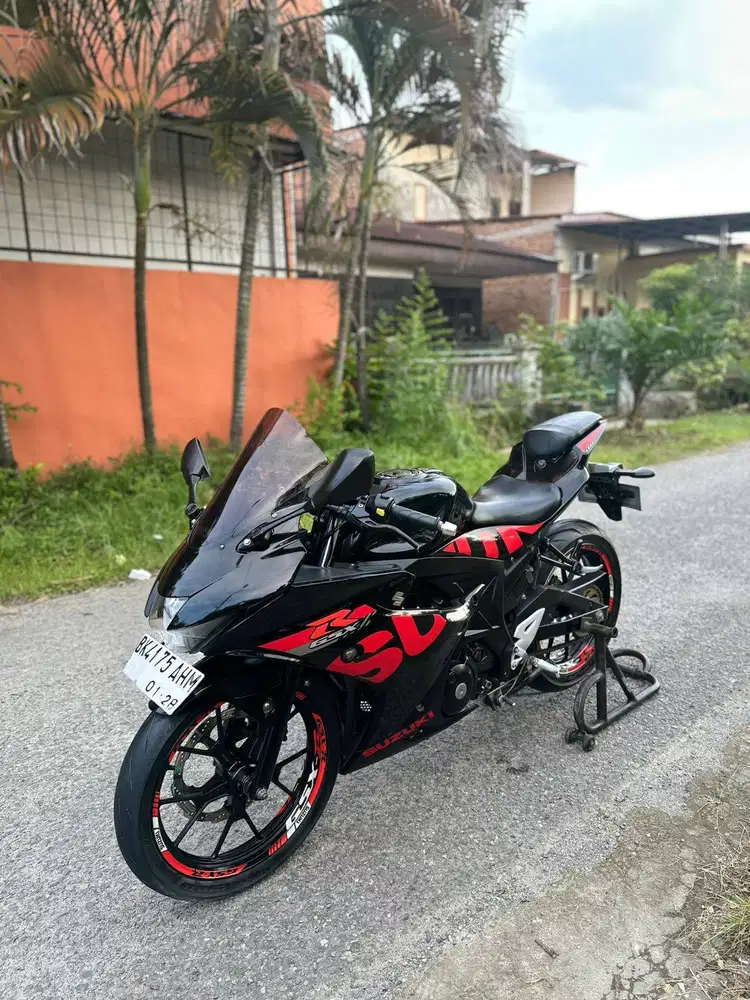 Suzuki GSX-R 150 Tahun 2017