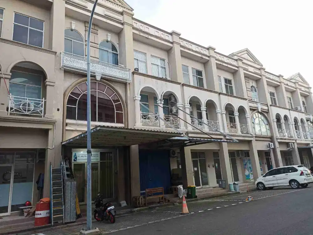 Ruko disewakan grand galaxy city Bekasi cocok untuk kantor