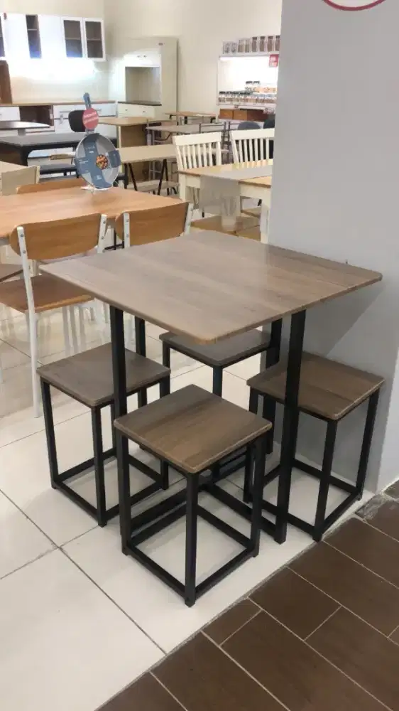 MEJA MAKAN SET MINIMALIS