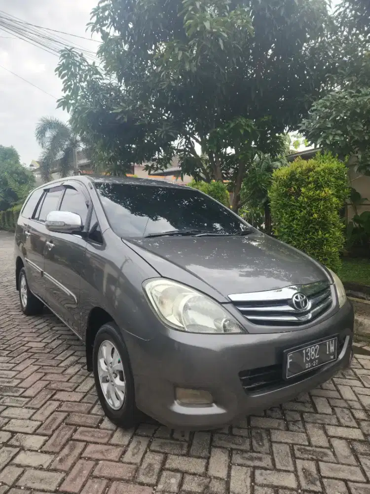 Innova G manual bensin th 2011