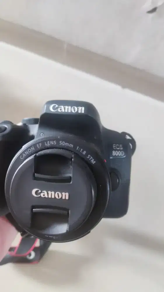 CANON EOS800D bekas (2019) + 2 lensa