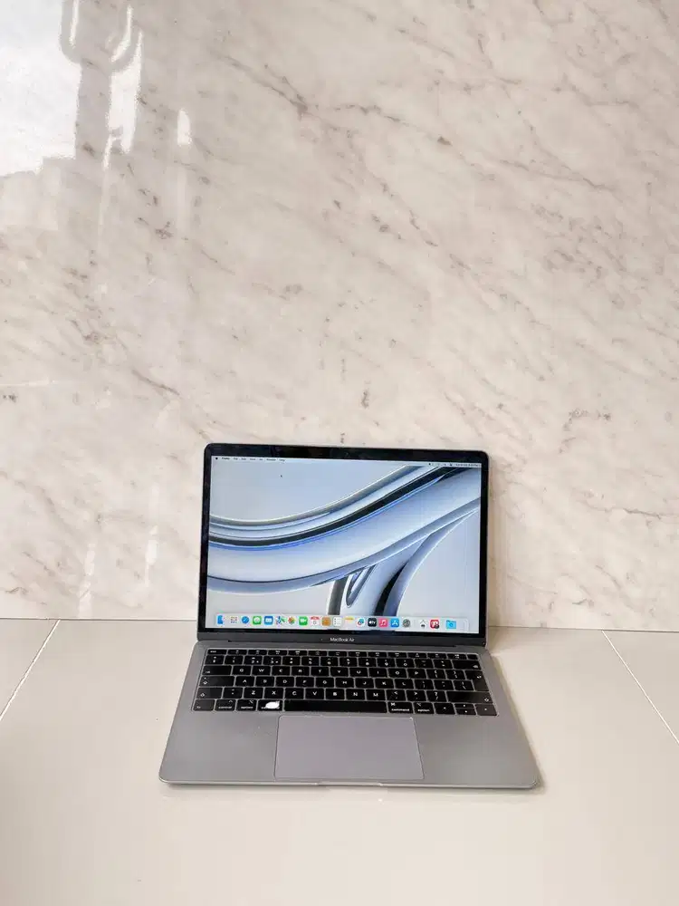 FOR SALE! MACBOOK AIR 13 2018 i5 16/1,5TB UNIT+CHARGER