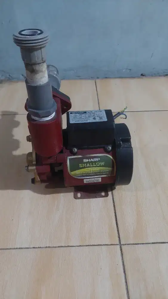 Pompa air Sharp