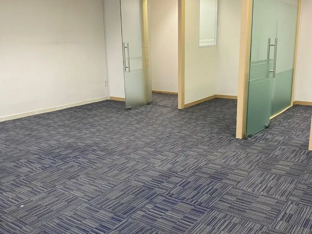 SEWA KANTOR DI JAKRTA SELATAN SUDIRMAN  78M2  FITTED  180K NEGO