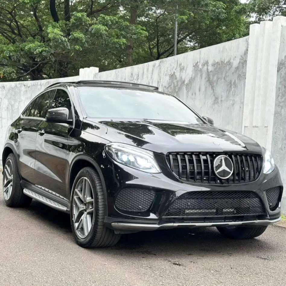 (CASH) Mercedez Benz GLE400 Coupe AMG 2018