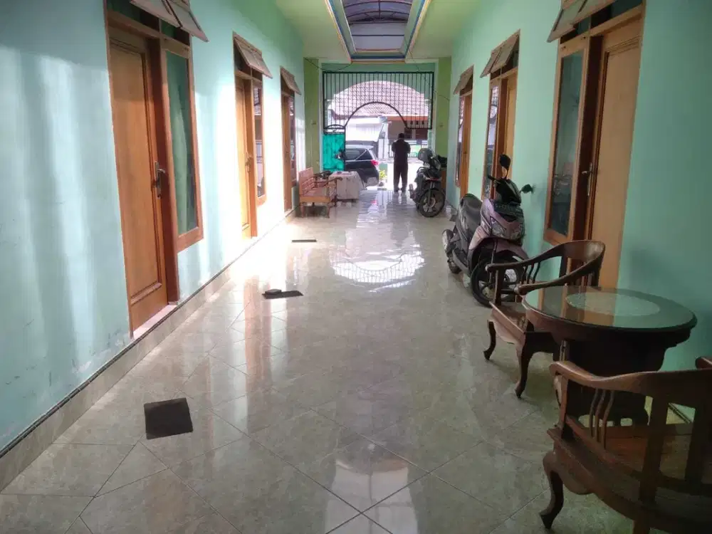 TURUN HARGA 3x Kost strategis pinggir jalan Latsari V Tuban-Jatim