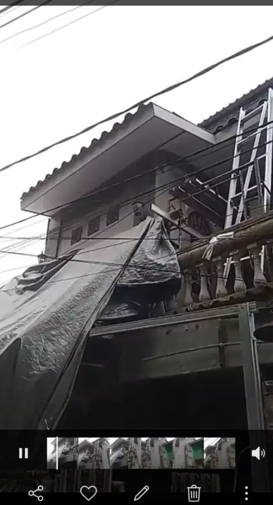 Tukang dan perbaikan atap bocor/rembes