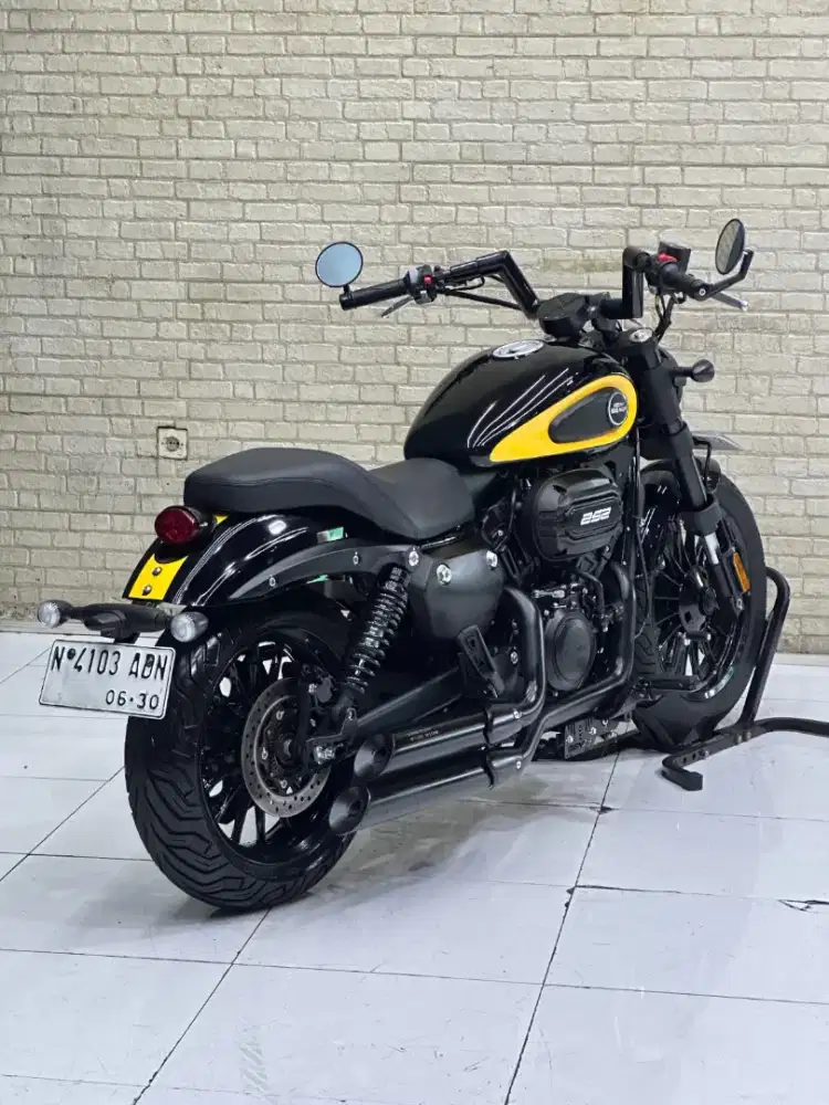 ODO 3RB‼️Cruiser Keeway Benda 252 2025 Black Likenew - Dava Mustika