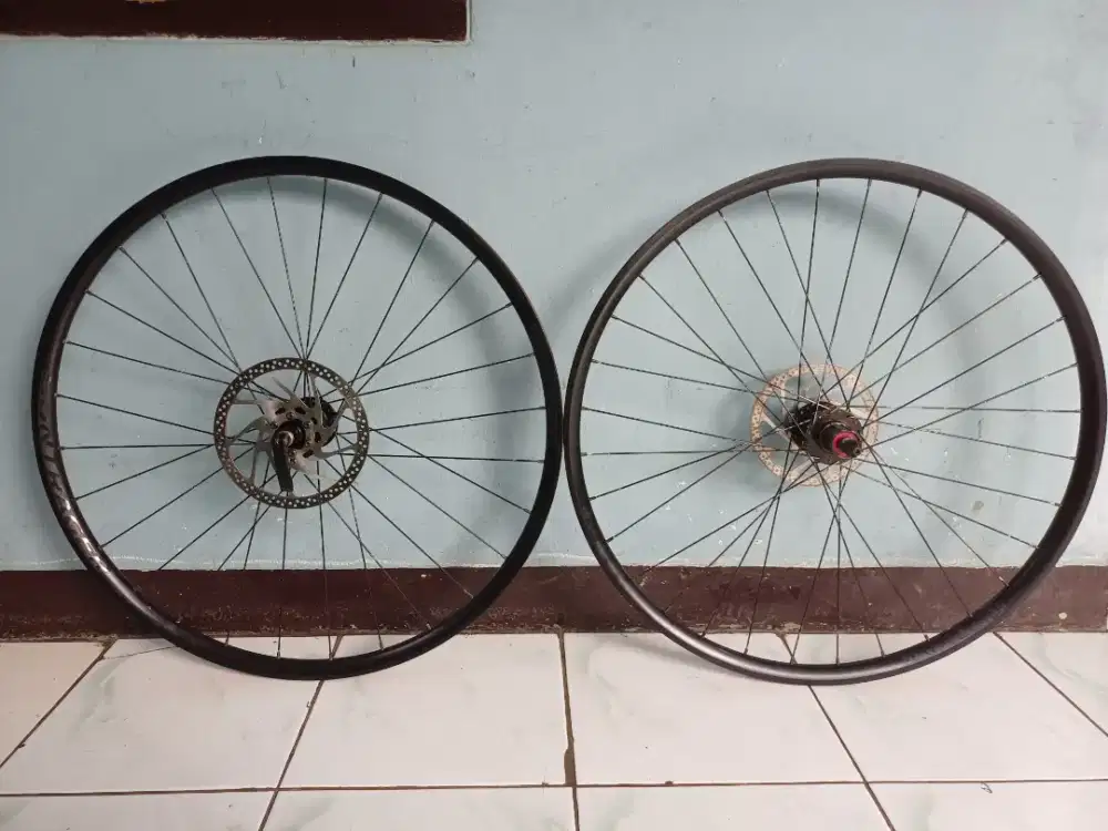 Wheelset 29er Rims Bontrager Kovee TLR Hfh Novatec