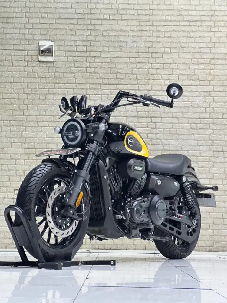 ODO 3RB‼️Cruiser Keeway Benda 252 2025 Black Likenew - Dava Mustika