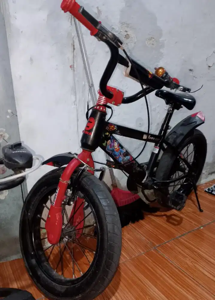 Di jual sepedah anak ukuran 16 avenger
