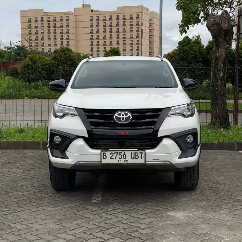 Toyota Fortuner VRZ TRD 2.4 at 2018