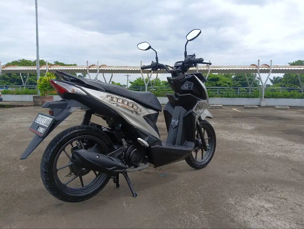 Honda Beat Street Silver 2023, Tgn 1, Lengkap, Ori,