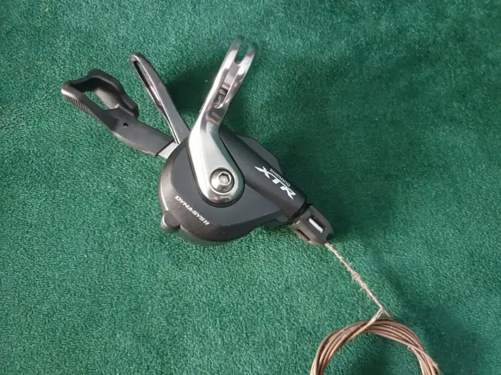 Shifter Kanan XTR M9000 11 speed