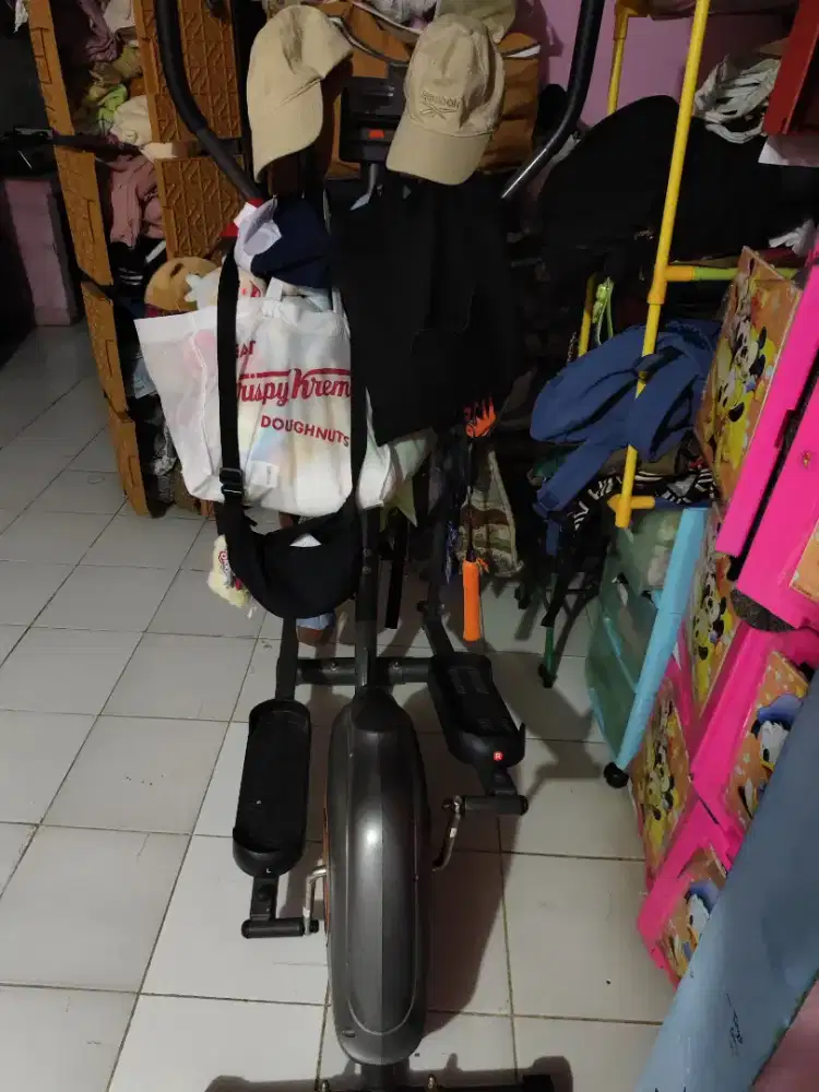 alat olahraga sepeda