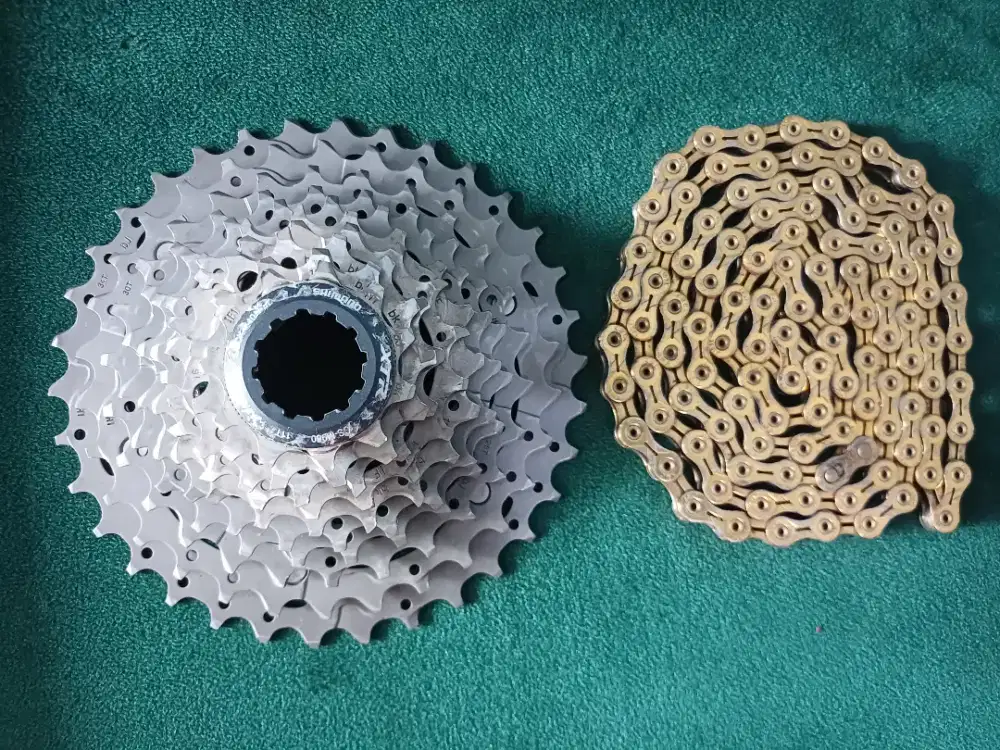 Sprocket Shimano XTR M980 10 speed 11-34T + Rantai KMC Hollow Goli Ori