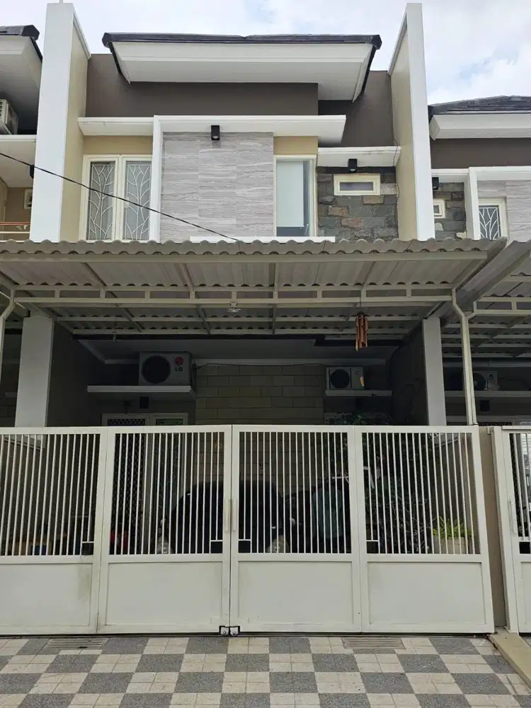 Dijual Rumah Butuh Cepat Laku Babatan Pantai Minimalis 2 Lantai