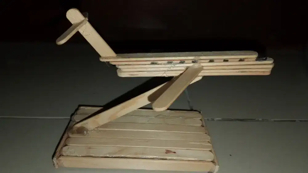 Hiasan rumah dari stik es krim