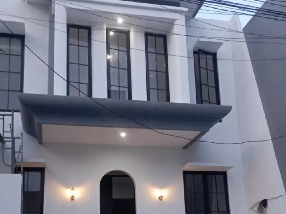 Rumah 2 Lantai Minimalis Baru Gress Siap Huni di Pondok Mutiara, Sidoarjo