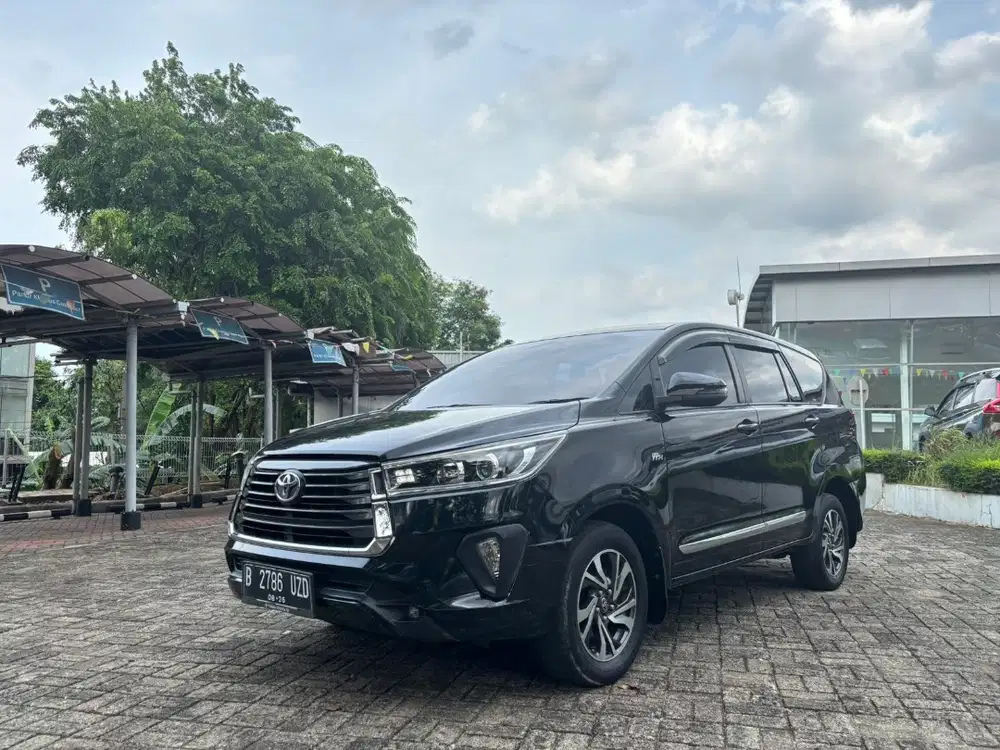 Toyota Innova V AT Bensin 2021 Termurah
