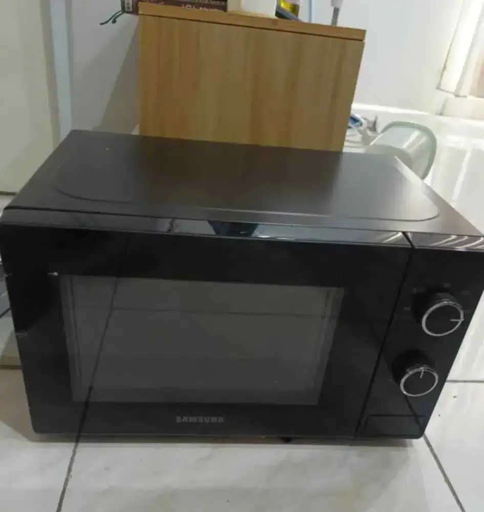 Microwave Samsung Gress – Belum Pernah Pakai (Jual Rugi Parah!)