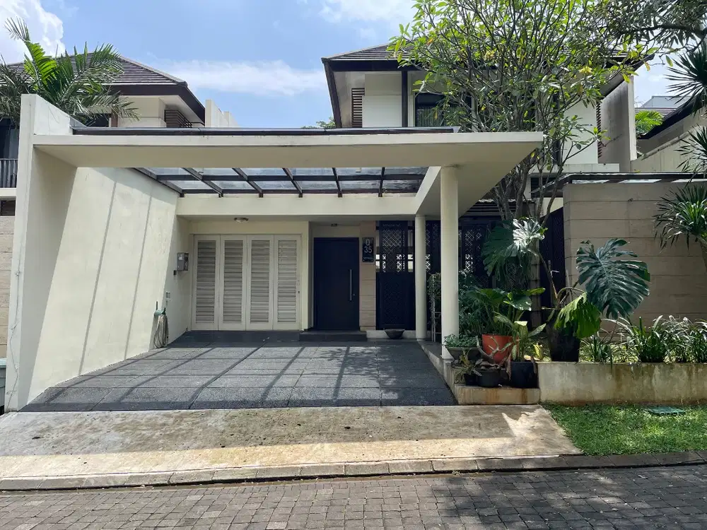 Disewakan rumah yang nyaman dan asri di Serenia Hills Signature