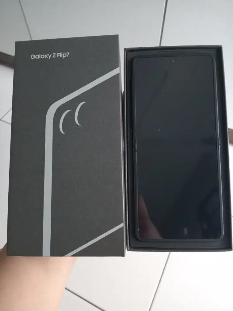 Samsung Z Flip 7 ( 12GB/256GB)