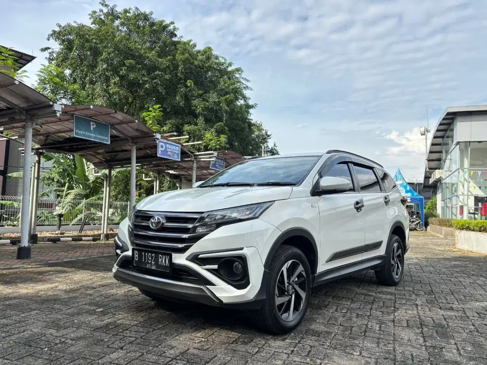 Toyota Rush S GR Sport AT 2022 Termurah