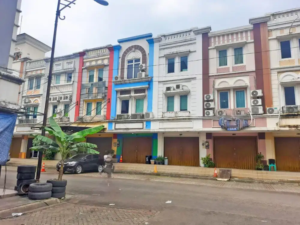 Ruko Golden Madrid 2 BSD City - Lokasi Komersial Strategis dekat Tol