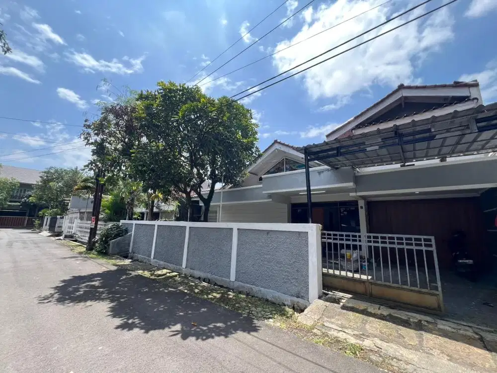 DIKONTRAKAN RUMAH UNTUK KANTOR