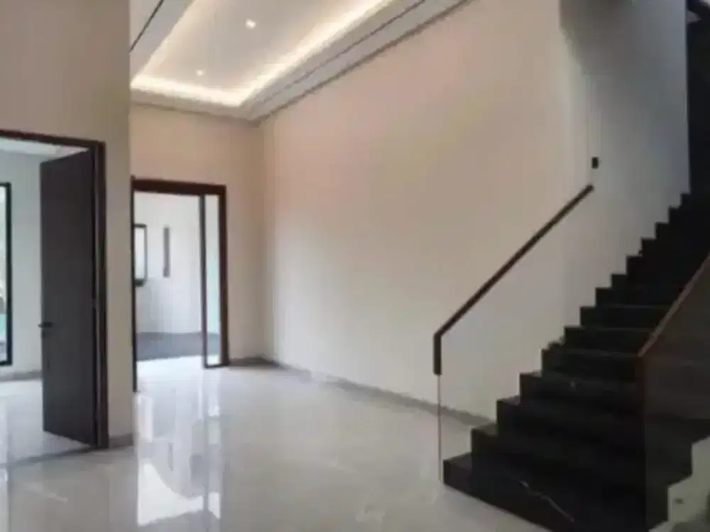 Rumah Baru Pakuwon Indah dkt citraland dan graha family Modern Minimalis