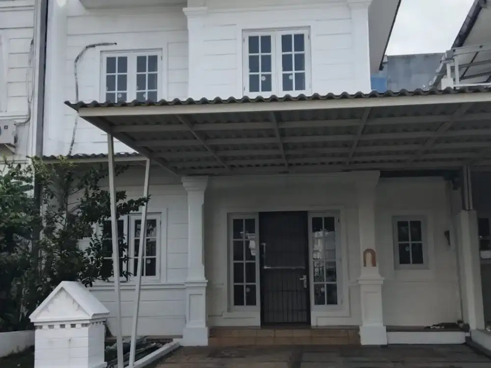 Dijual Rumah kota wisata dua lantai siap huni akses toll dalam perumahan