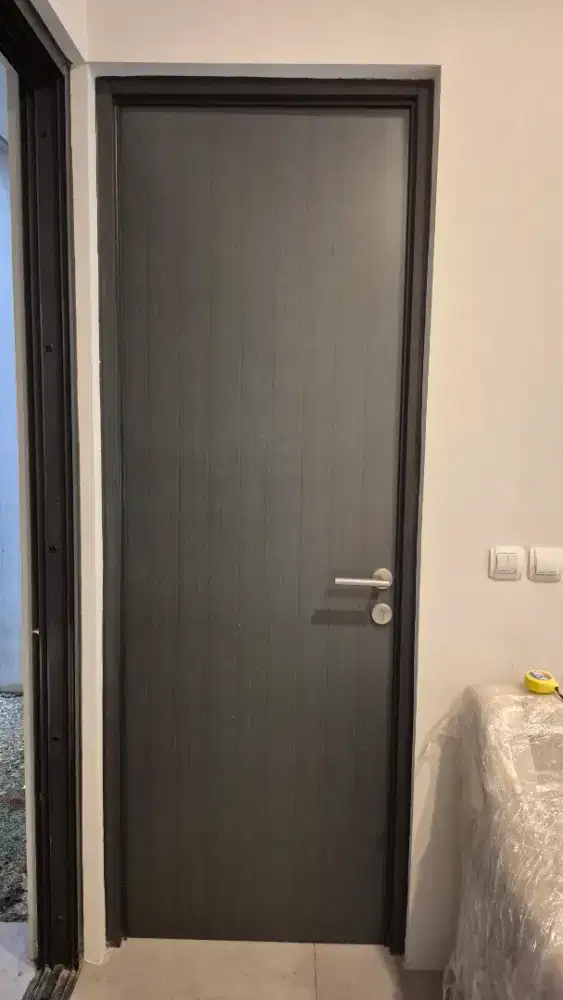 Pintu Ruangan Indoor