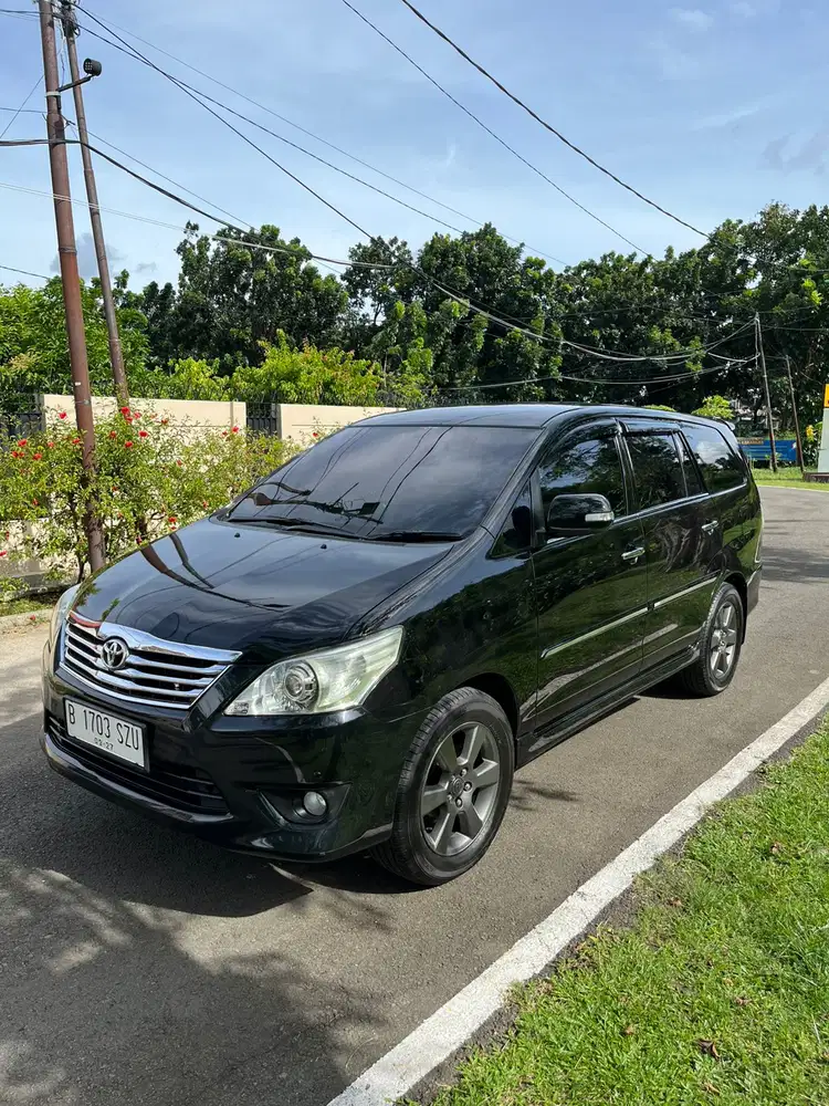 Toyota Kijang Innova 2012 Bensin